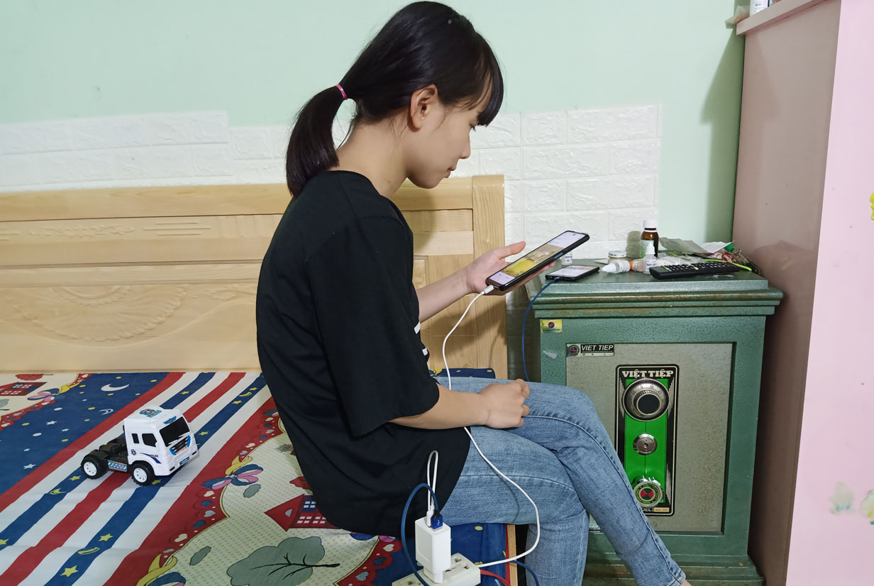 Nguy hiểm khi sử dụng điện thoại đang sạc pin